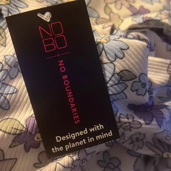 No Boundaries Juniors'
Sweetheart Dress,​​​​​​​​​​​​ - Picture 6 of 7